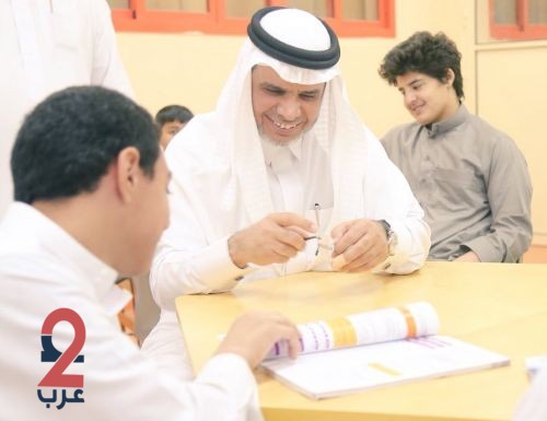 بالصور.. وزير التعليم يقف على التدابير المتخذة لحالات “الجرب” في مدارس مكة